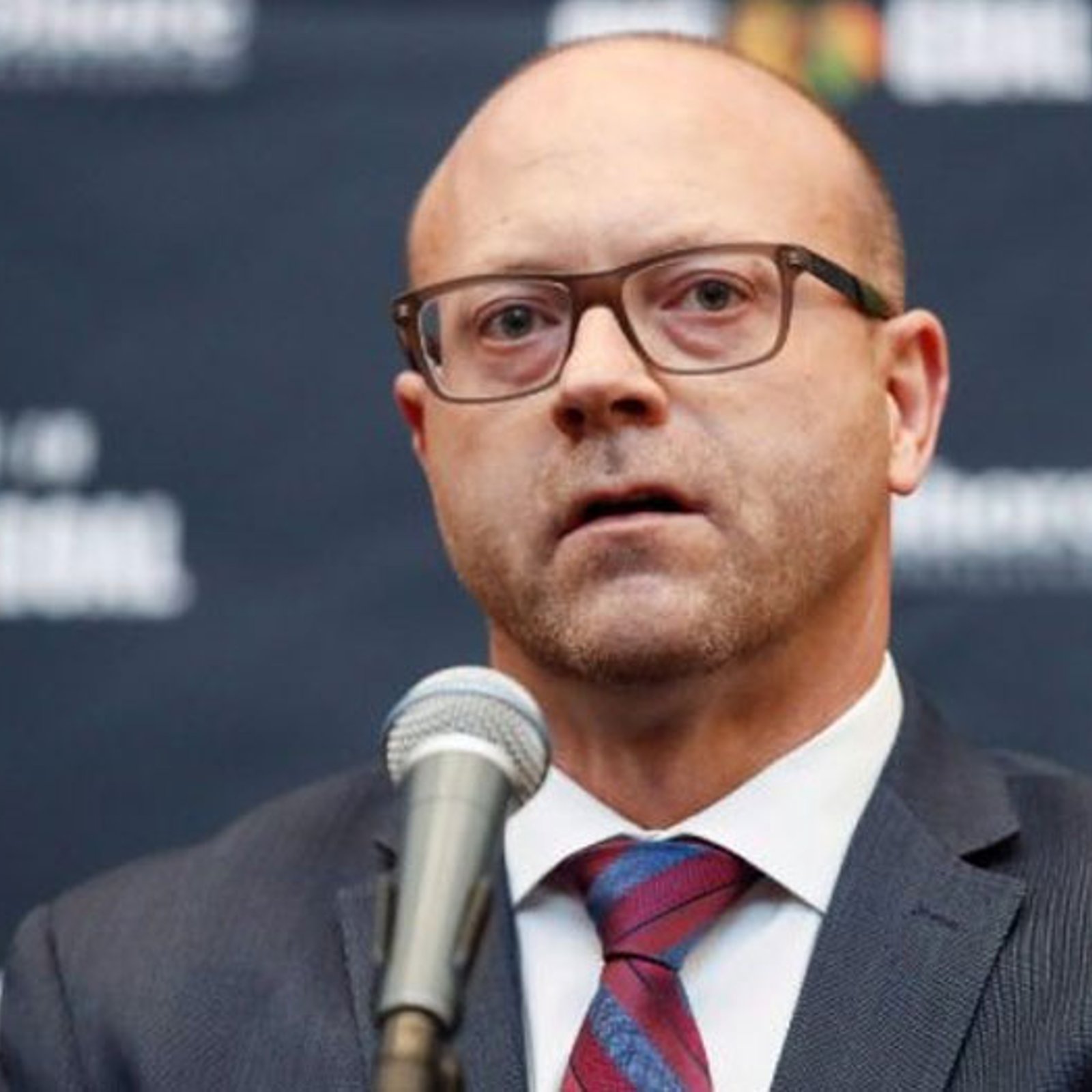 Stan Bowman fights court order in lawsuit from 2010 Blackhawks scandal