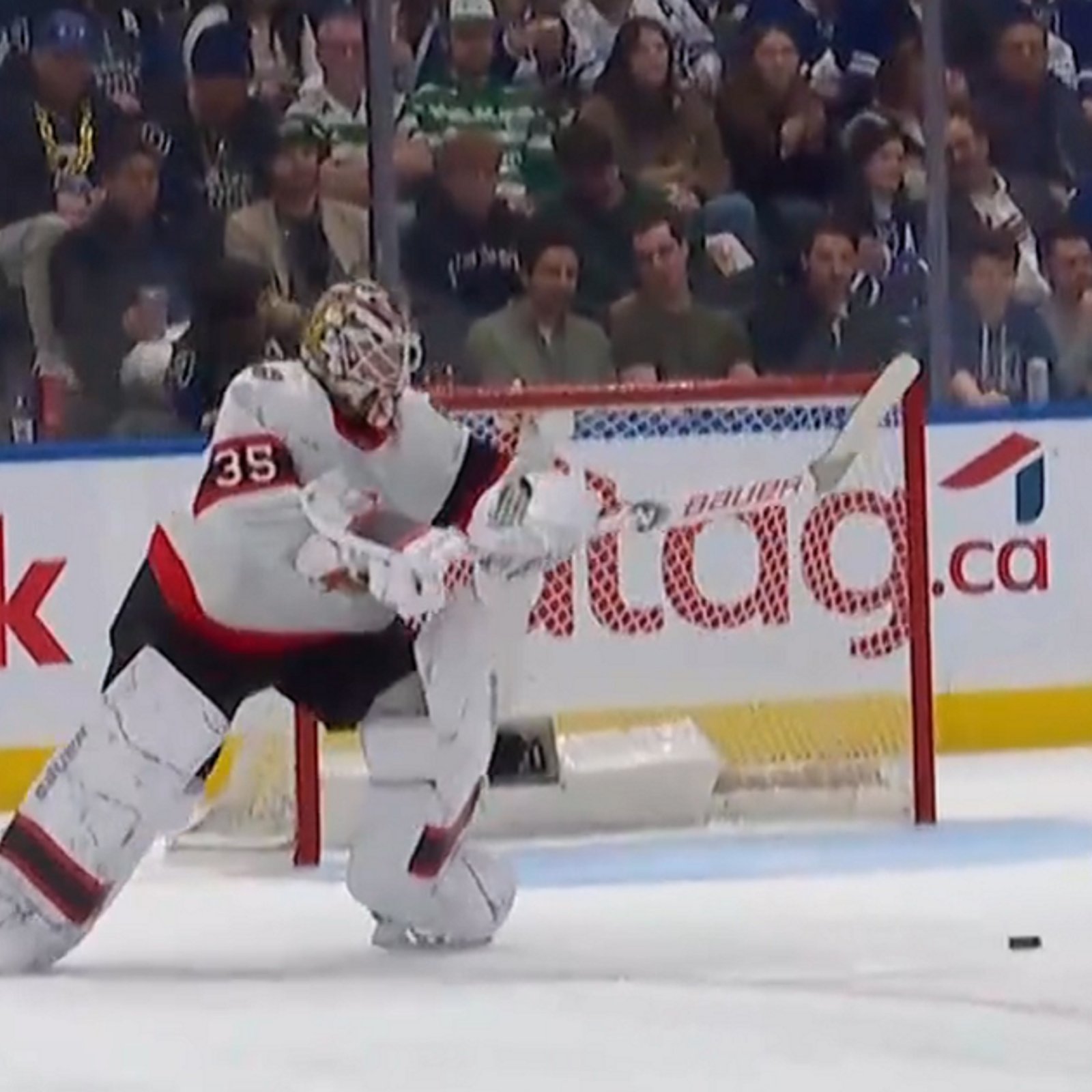 Linus Ullmark gifts Auston Matthews an easy goal.