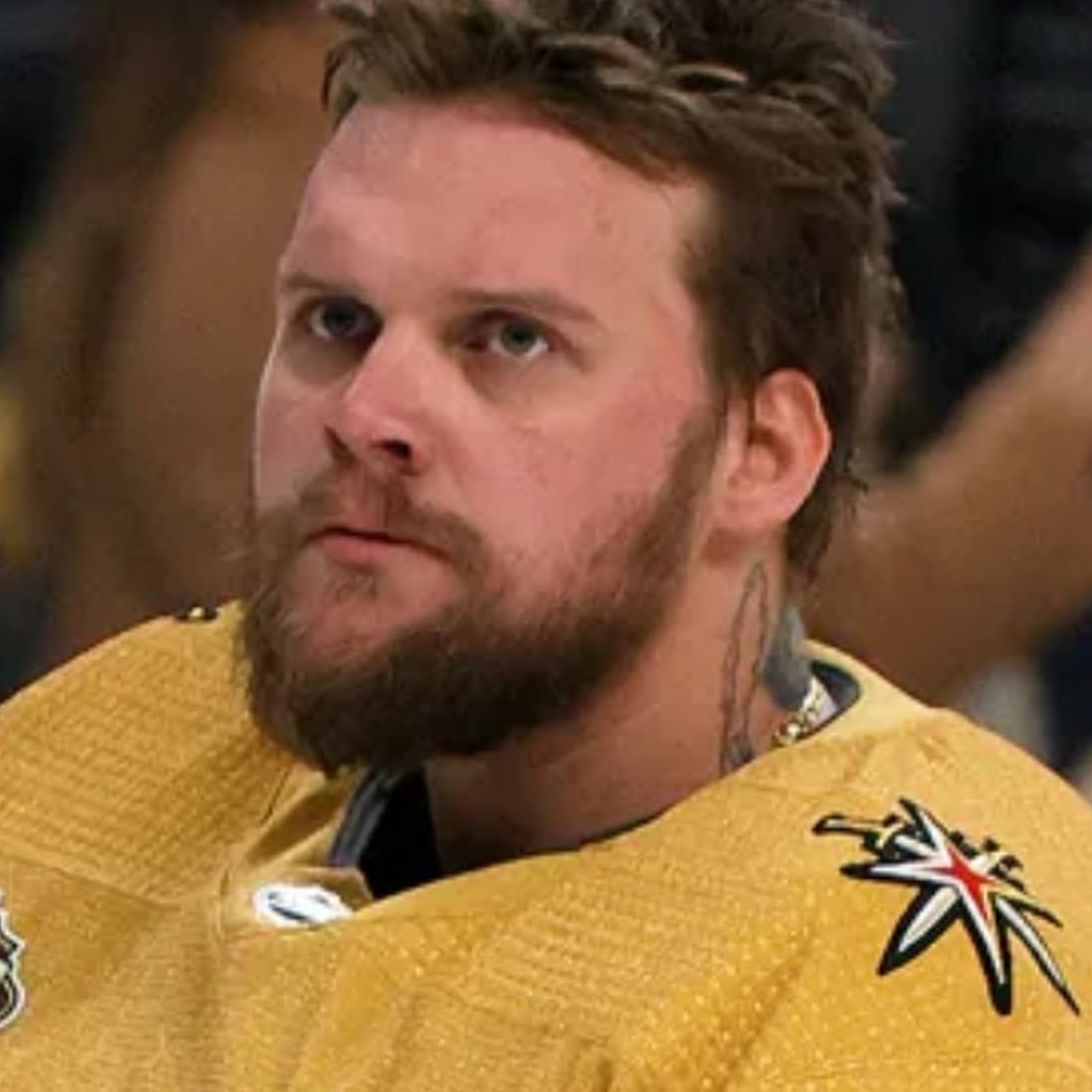 Robin Lehner posts terrifying messages on Friday night.