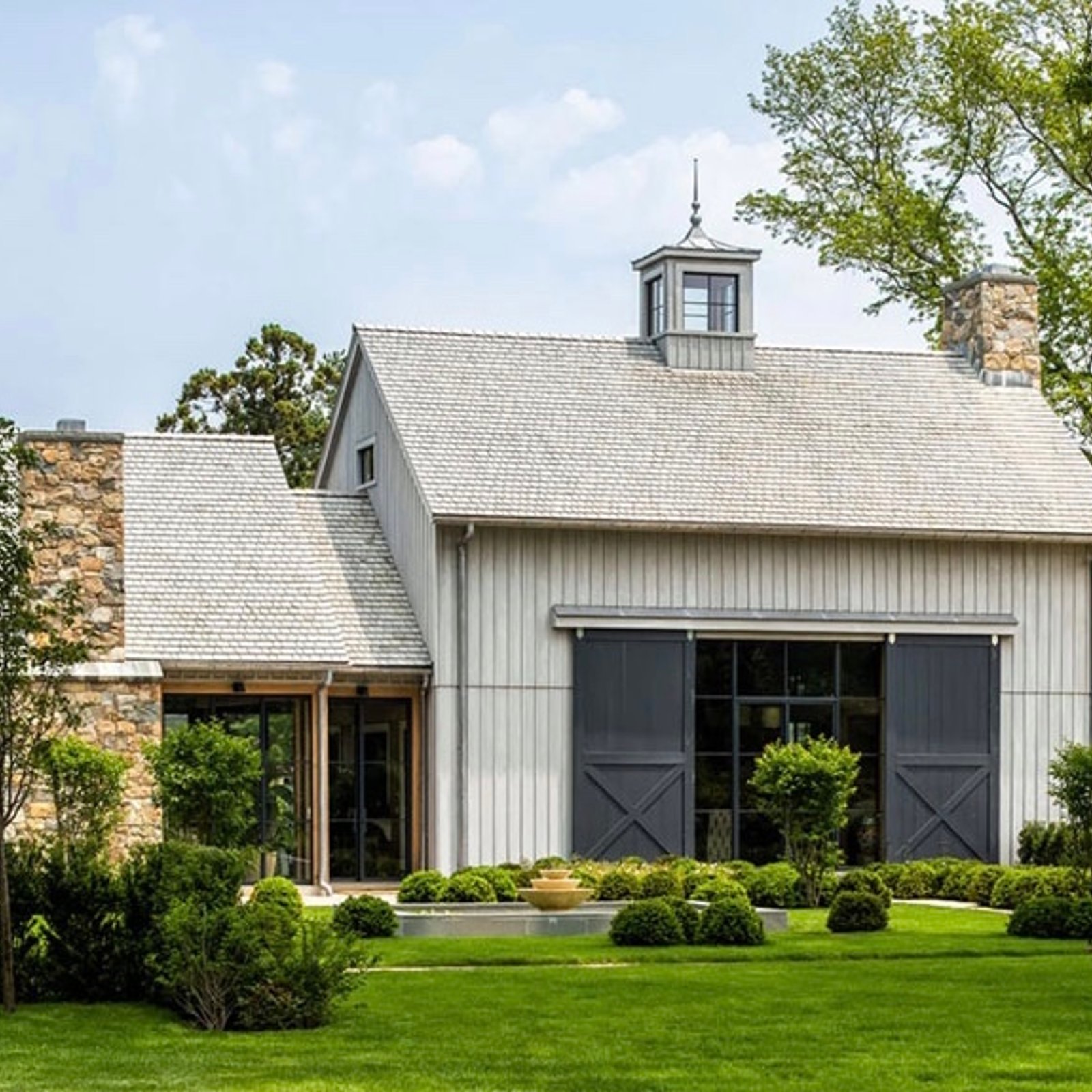 Impressionnante transformation d’une grange en maison au design unique