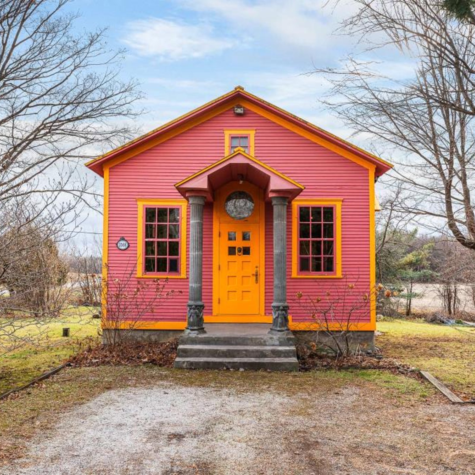 Mignonne école de rang au cachet campagnard à vendre pour 289 000 $