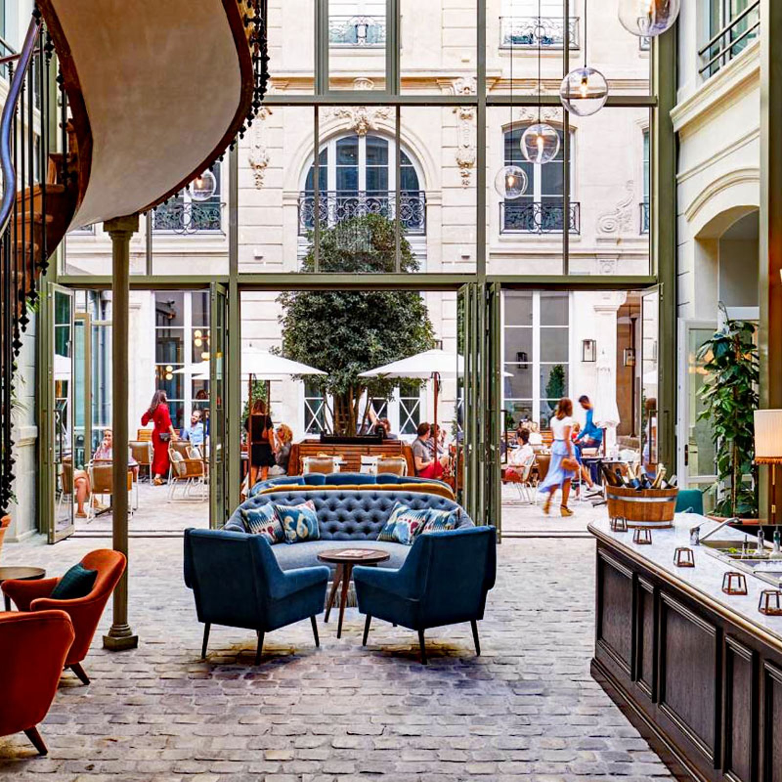 Cet hôtel remarquable offre 172 chambres, un escalier vieux de 300 ans et un décor à couper le souffle 