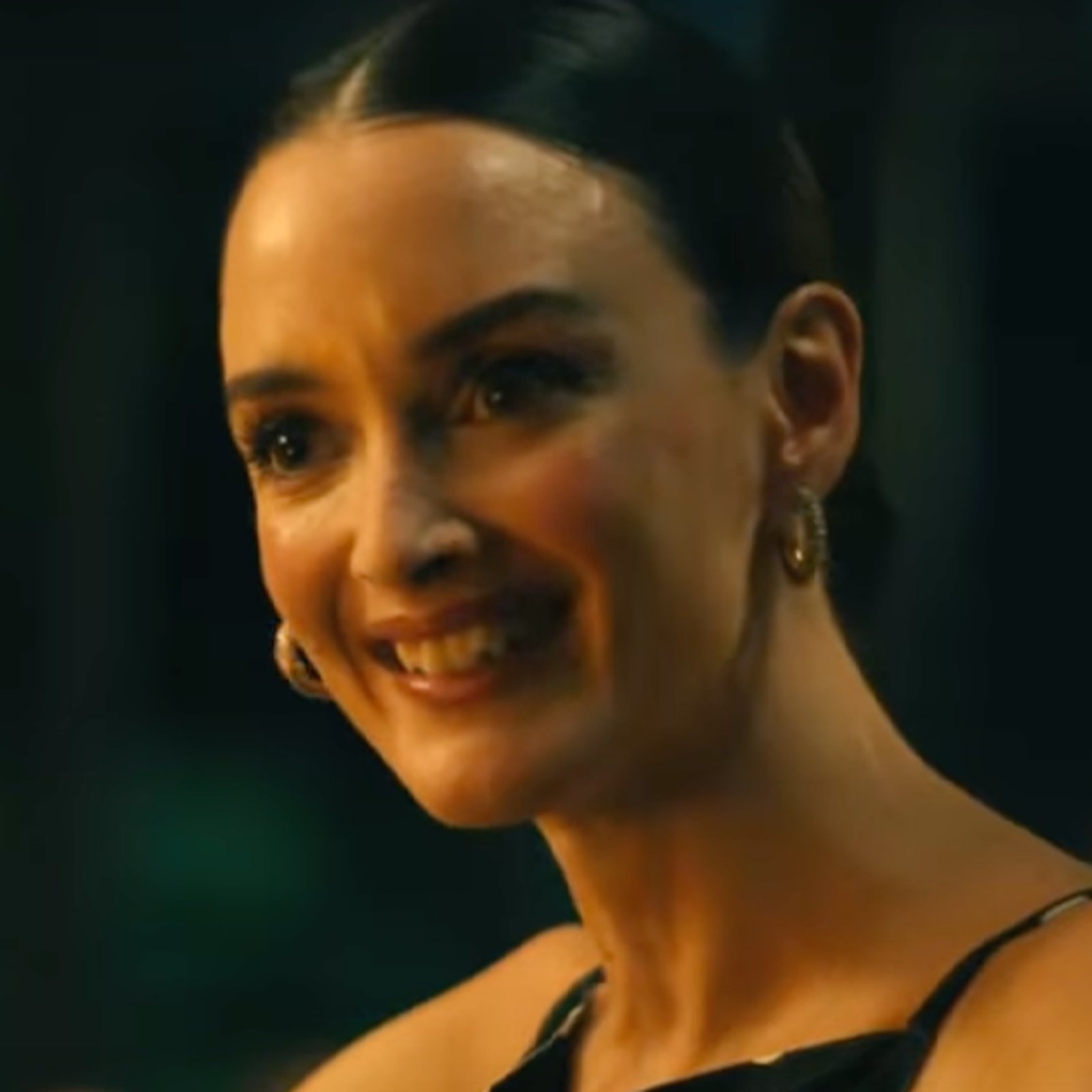 Charlotte Le Bon célèbre la fin de The White Lotus avec de sublimes photos