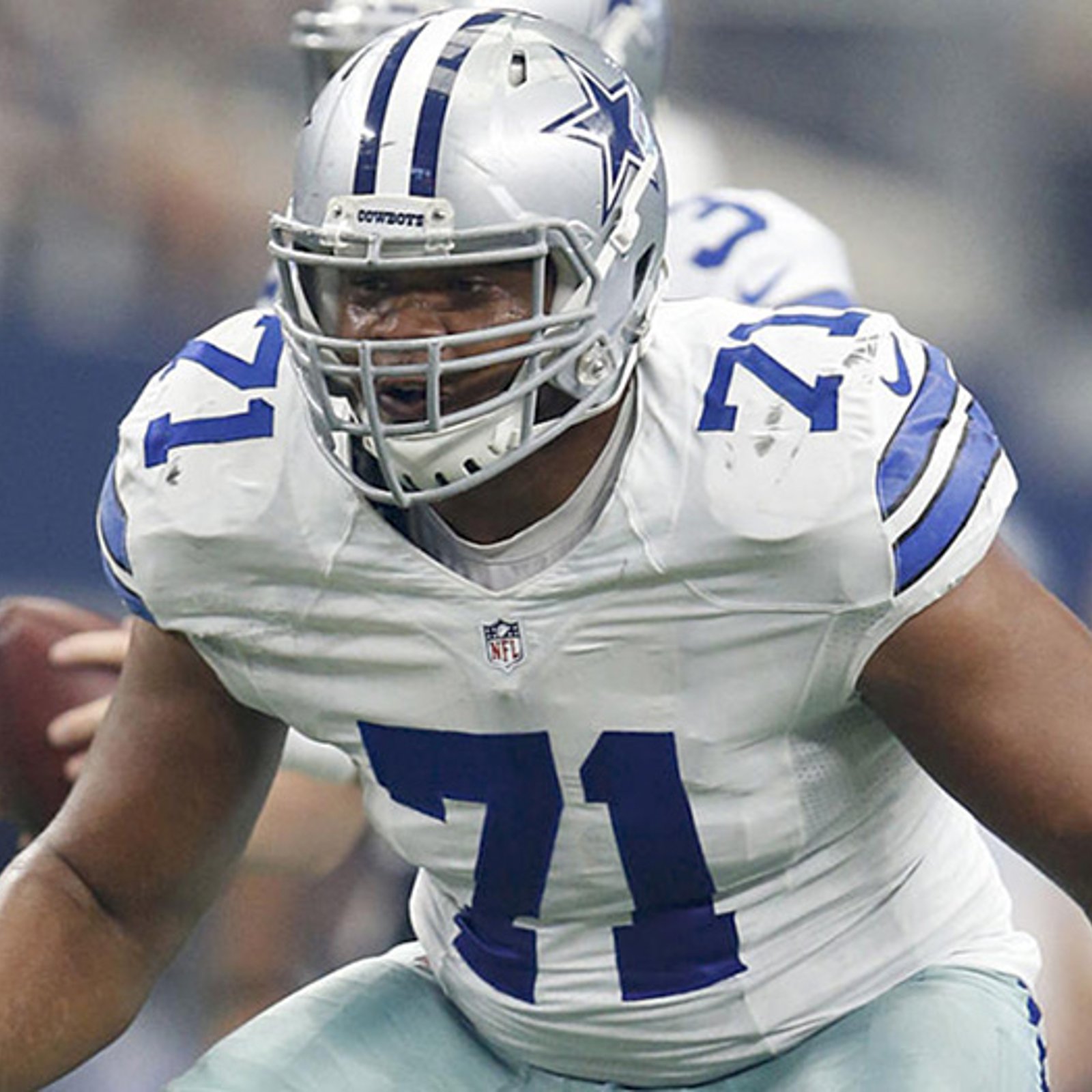 Cowboys officially give permission to La'el Collins to seek trade! 