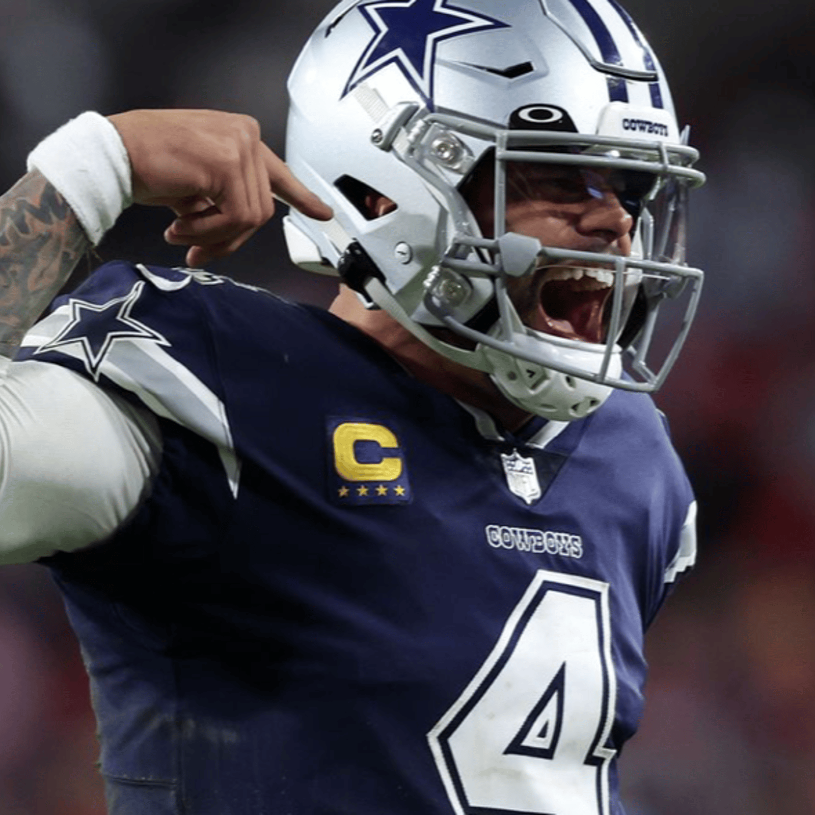 Cowboys alter contracts of Dak Prescott and Zack Martin 