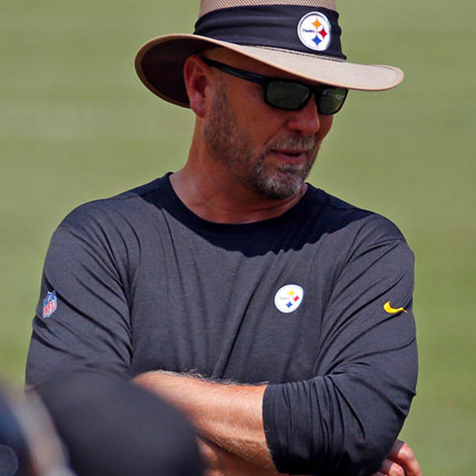 Calls to fire Steelers OC Matt Canada grow louder! 