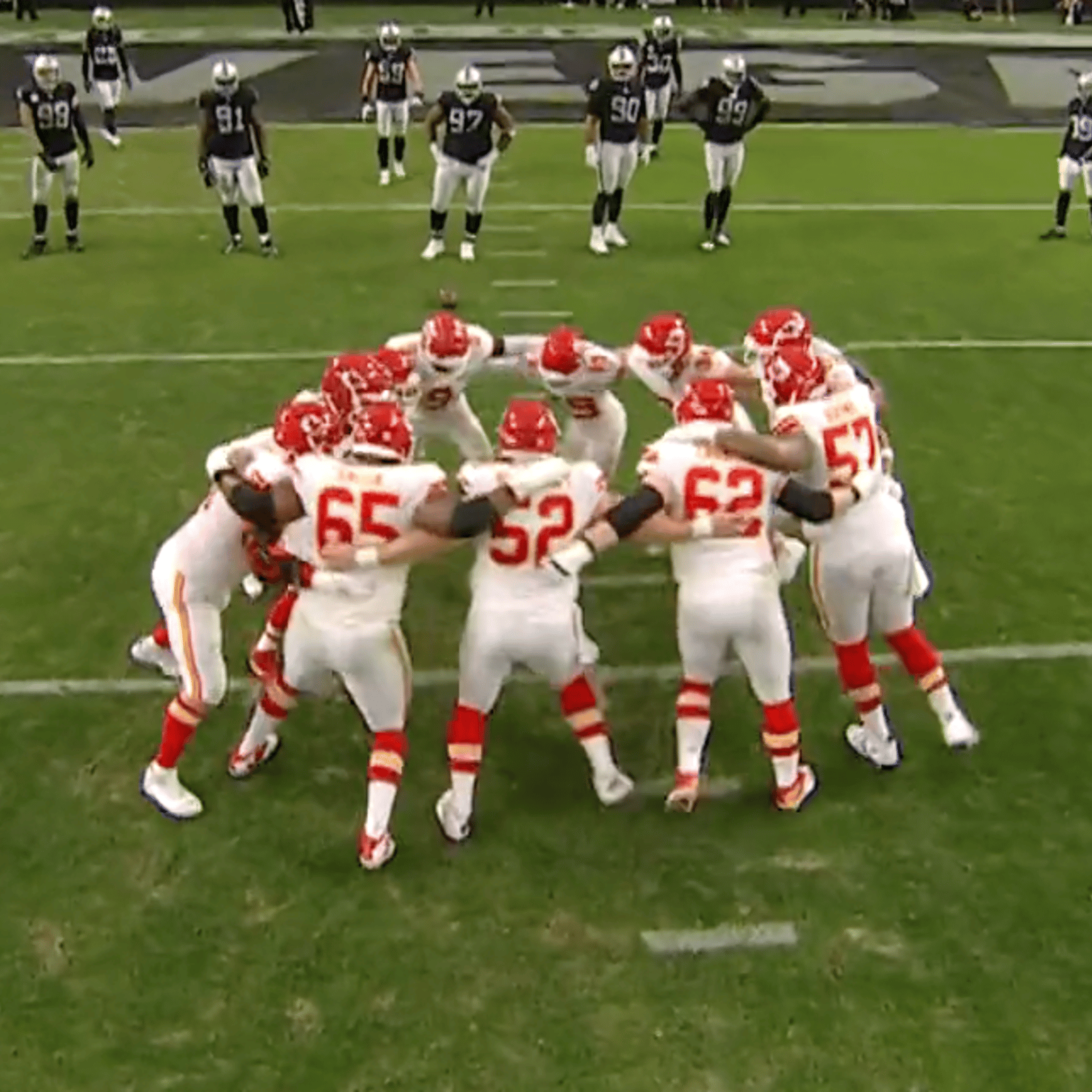 Chiefs epically troll the Raiders in hilarious fashion 