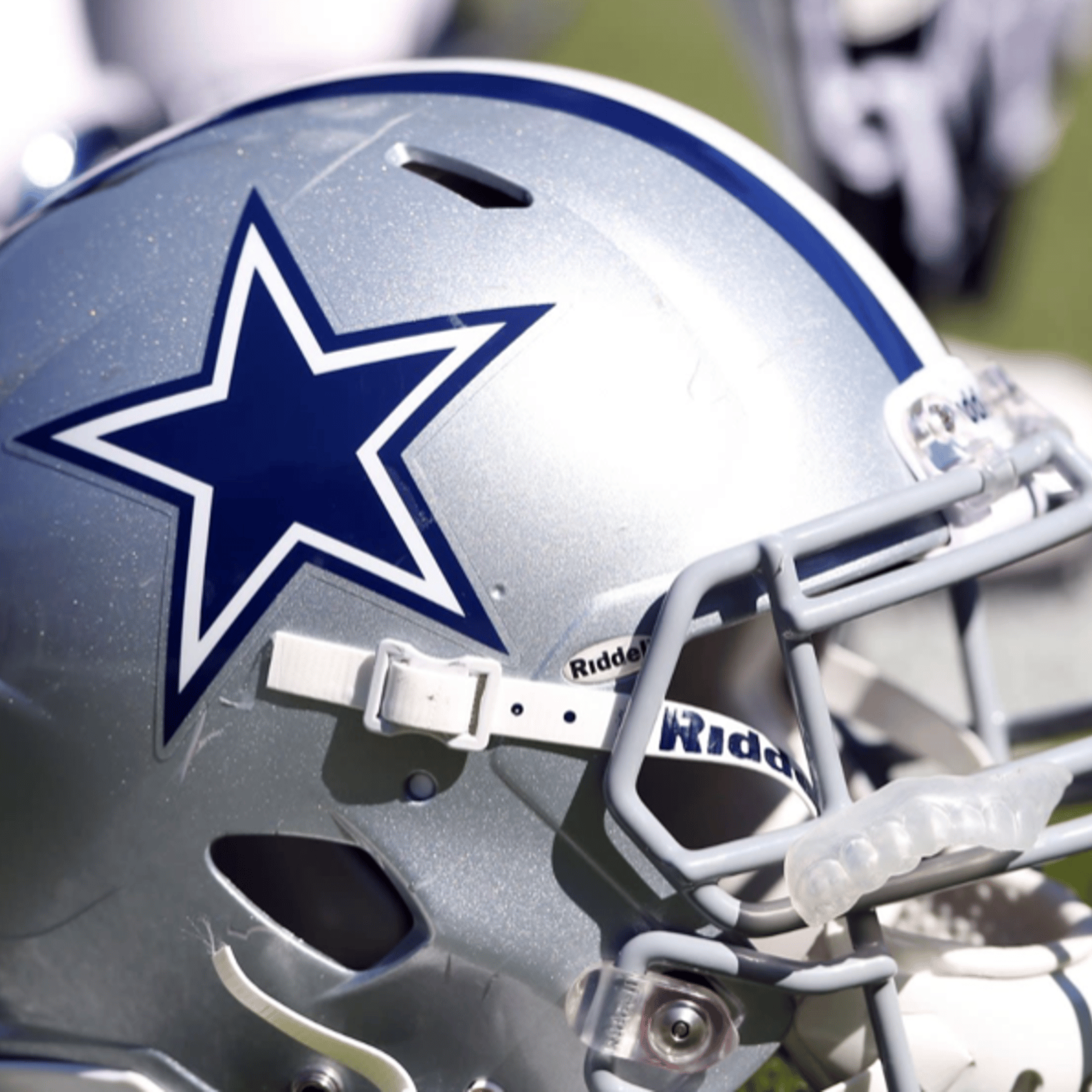 Dallas Cowboys officially cut struggling kicker 