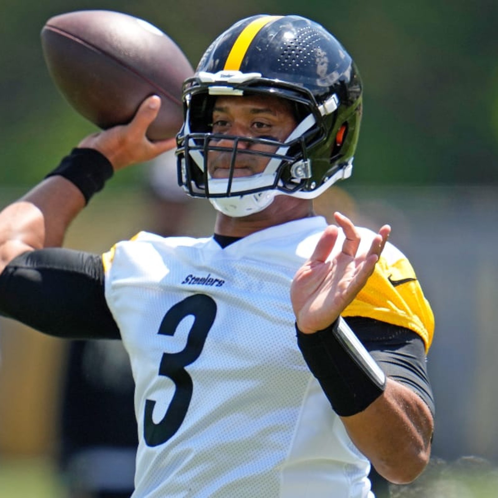 ESPN: Steelers could overhaul QB department again 