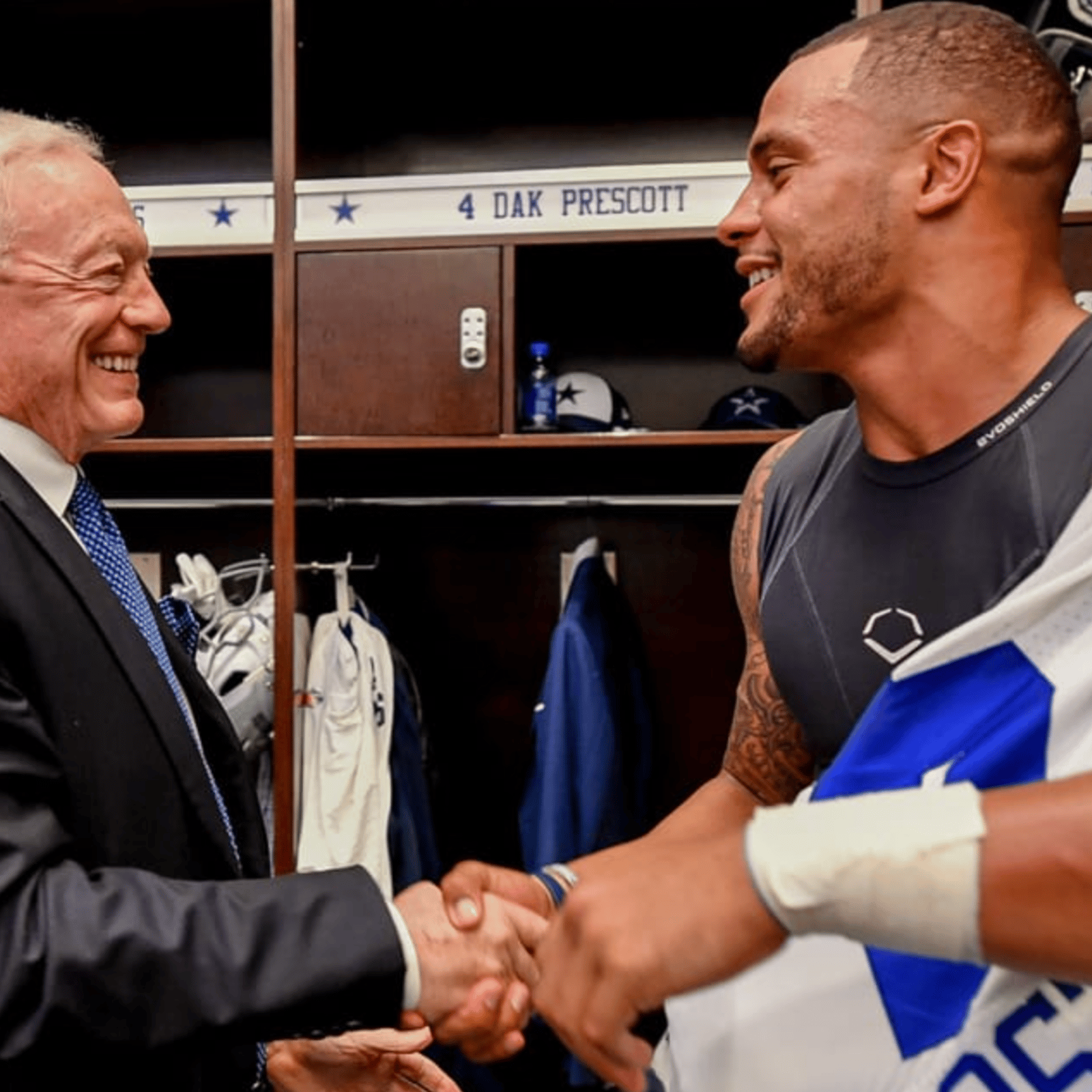 Jerry Jones makes major comparison on Dak Prescott 