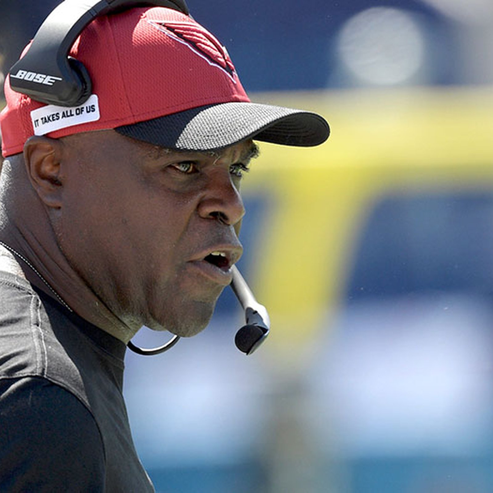 Arizona Cardinals coach facing domestic battery charges! 