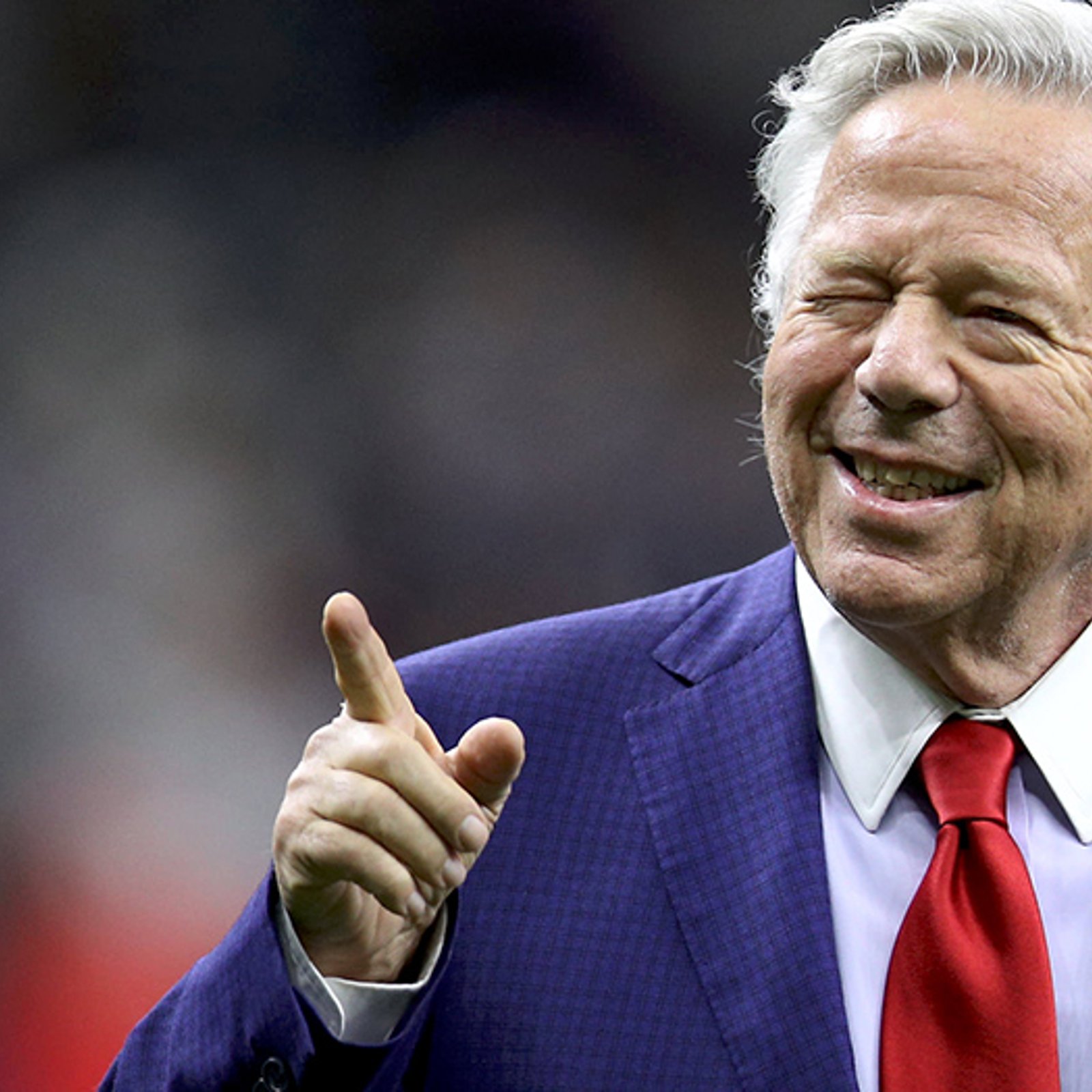 Report: Pats owner Robert Kraft had “temper tantrum” over Brady's retirement snub