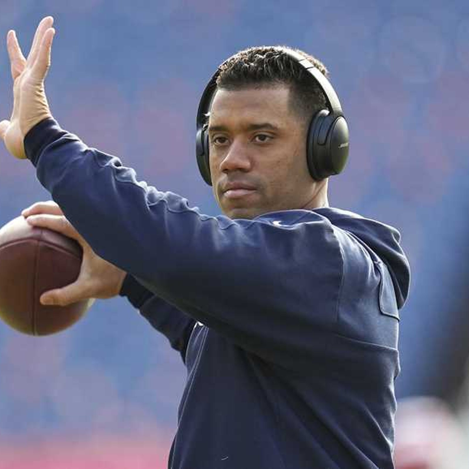 Russell Wilson already dealing with injury trouble