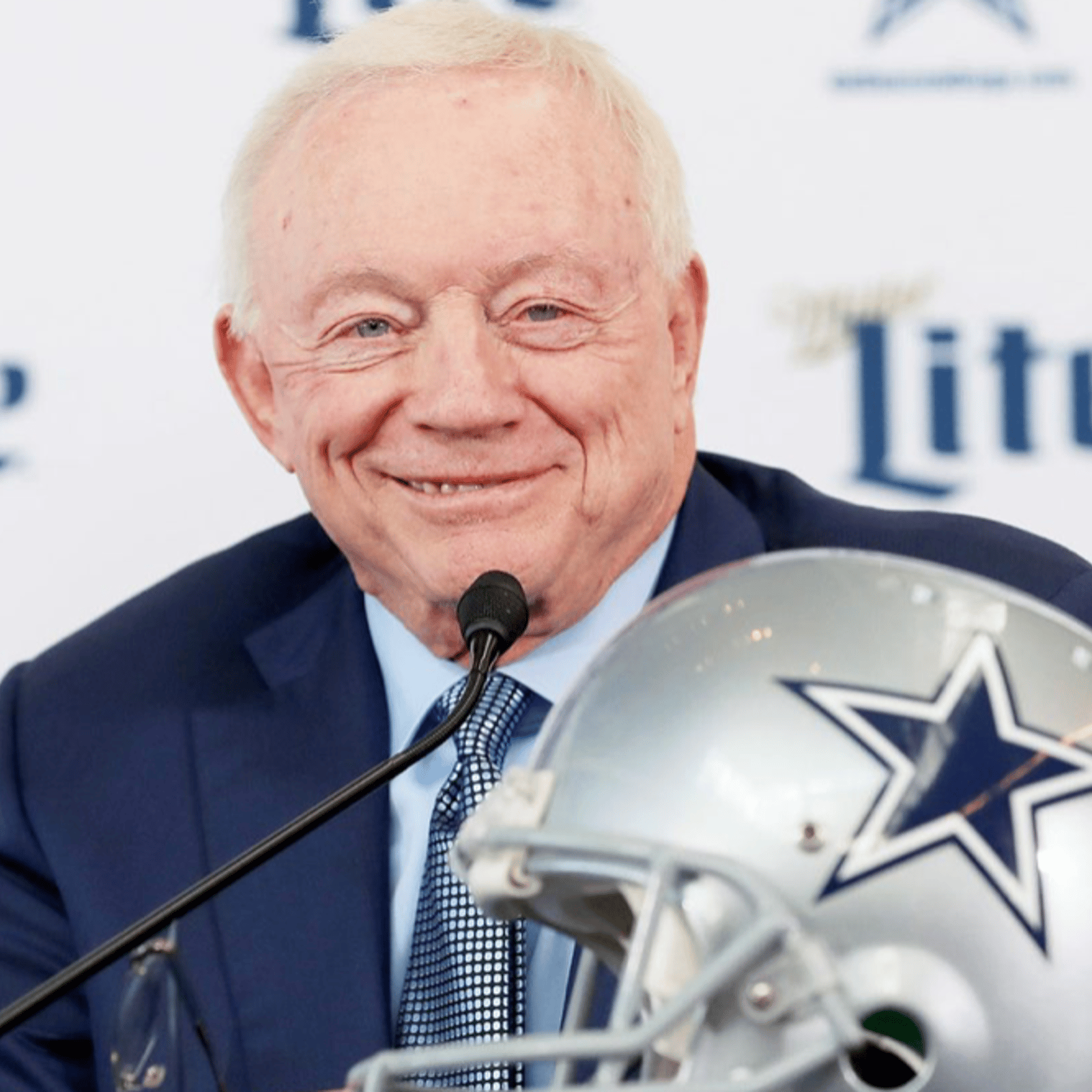 Dallas Cowboys reportedly working on monster trade! 