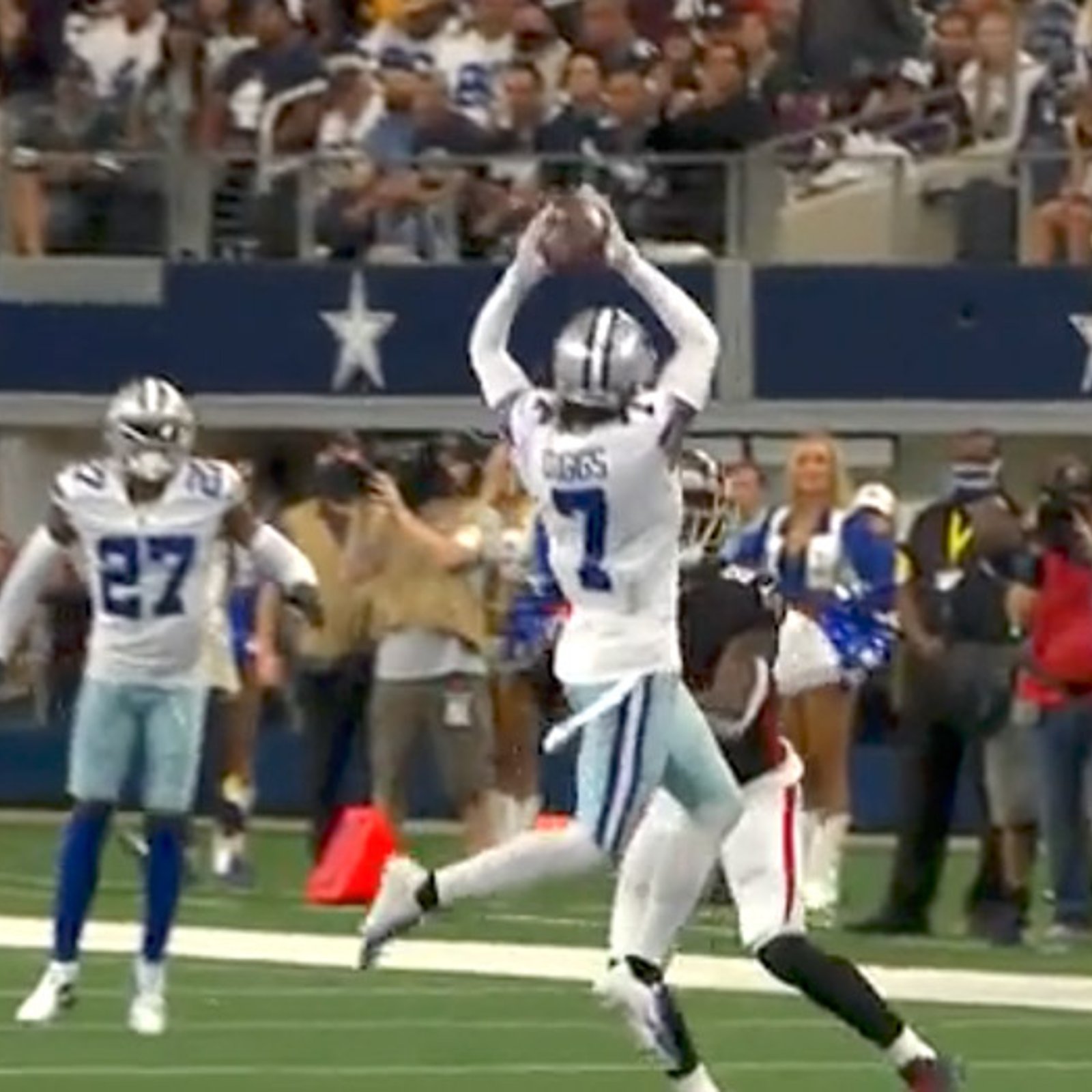 NFL leader Trevon Diggs does it AGAIN for Cowboys! 