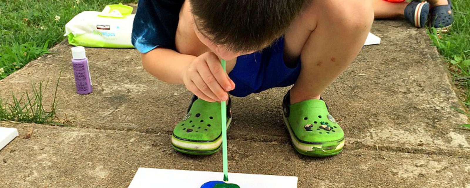 11 techniques de peinture à faire découvrir à vos enfants! Les petits aussi aiment peindre! 