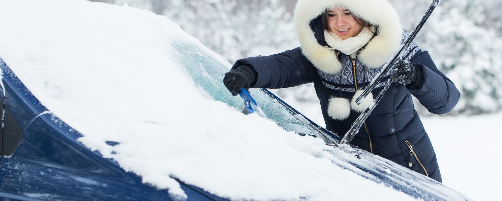 Déglacez votre pare-brise de voiture rapidement et sans effort grâce à cette astuce