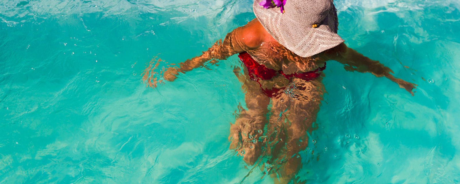 Voici pourquoi uriner dans la piscine est une mauvaise idée