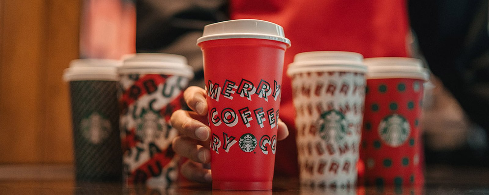 Si vous désirez une tasse réutilisable gratuite pour la période des Fêtes, passez chez Starbucks le 7 novembre!