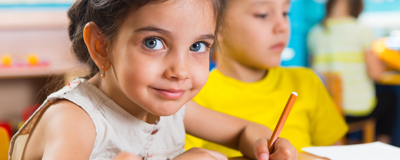 10 super activités pour préparer un jeune enfant à l'écriture