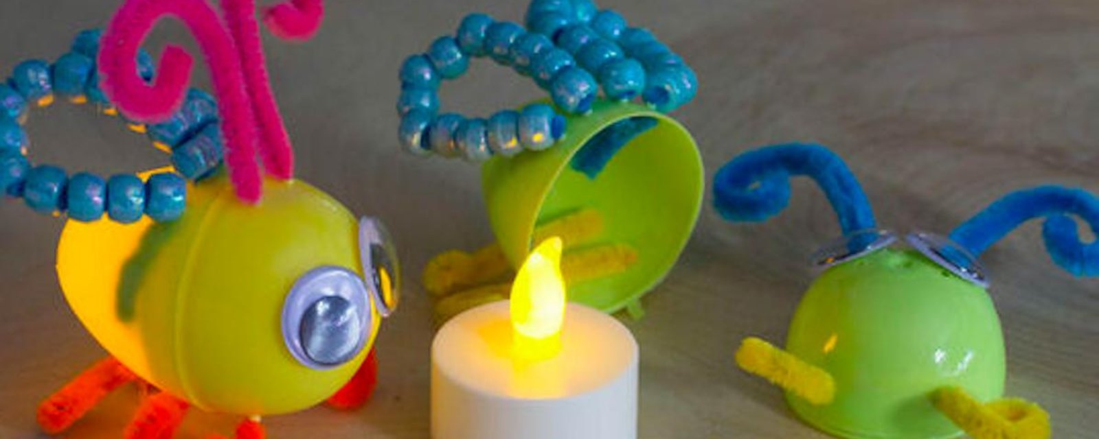 Comment faire une bestiole lumineuse avec un oeuf en plastique