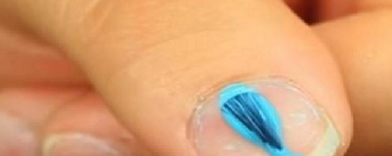 10 trucs utiles pour les ongles que toutes les filles devraient connaître!