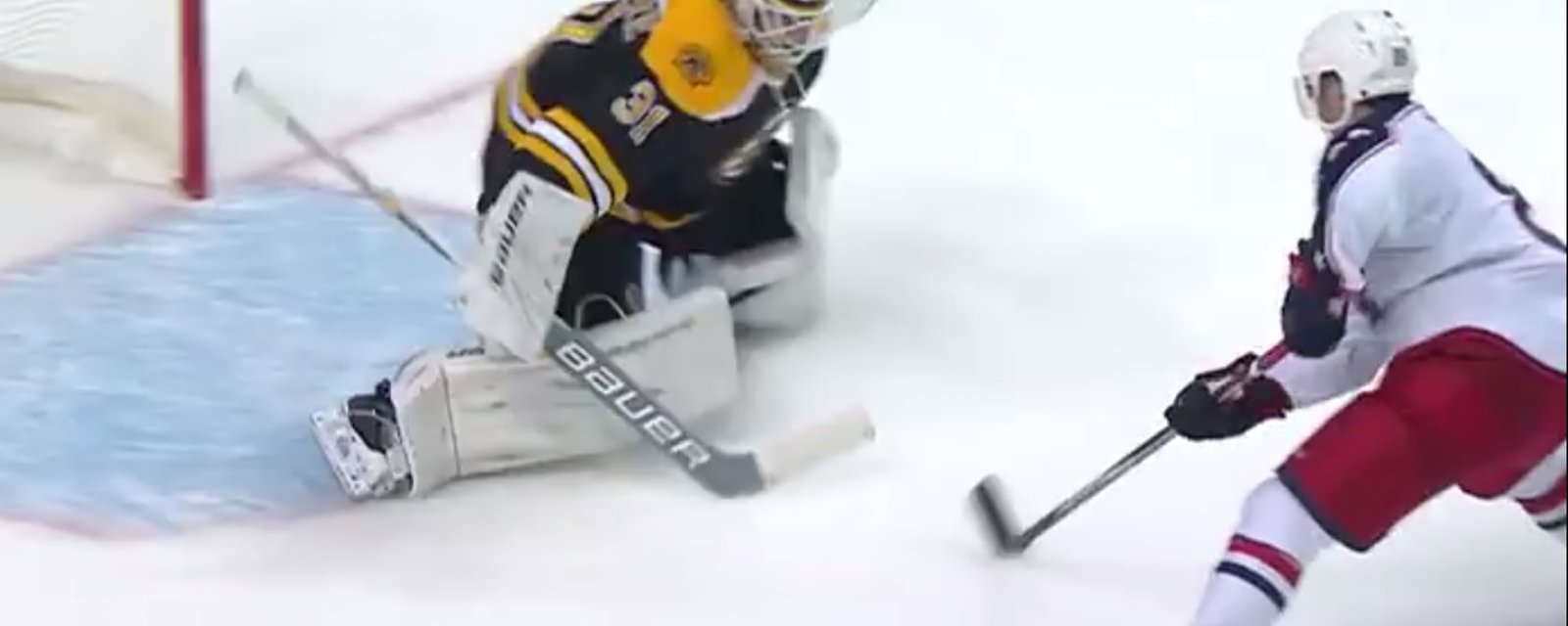 Sam Gagner marque le but le plus fou en fusillade!