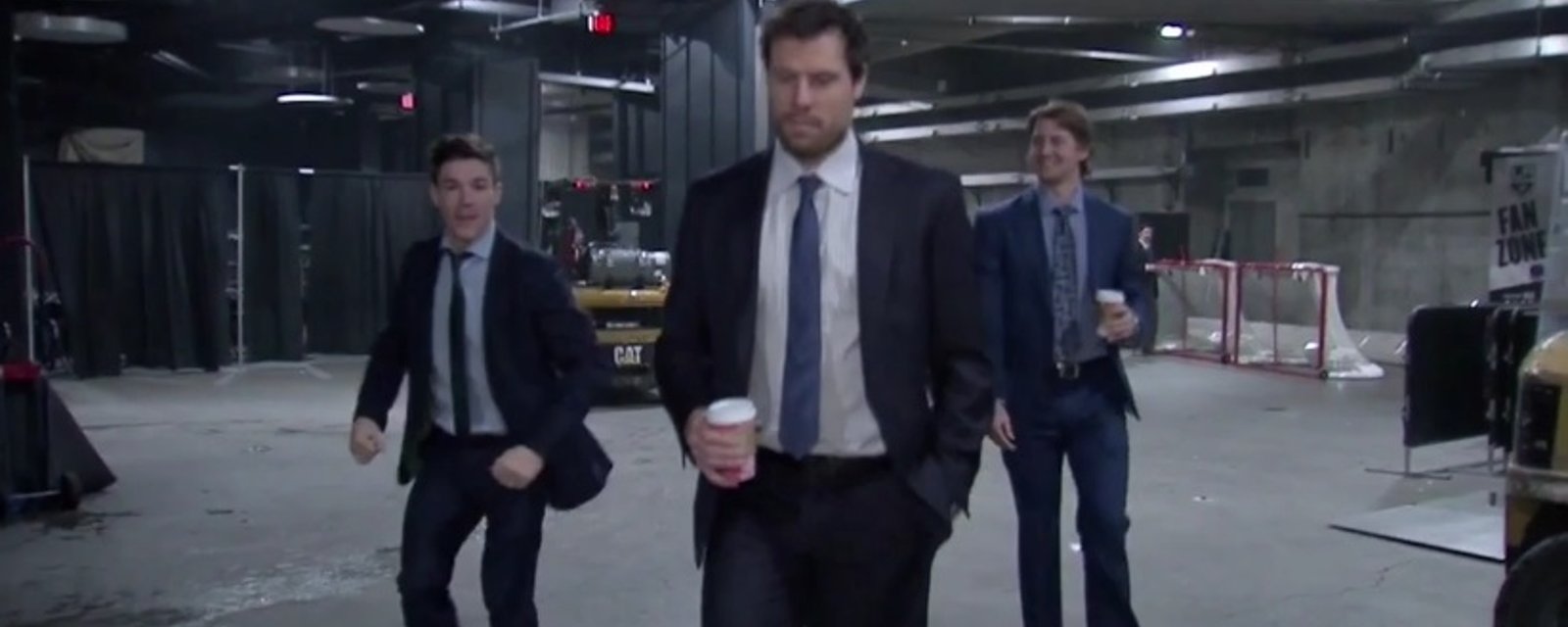 Andrew Shaw et Shea Weber font une entrée remarquée!