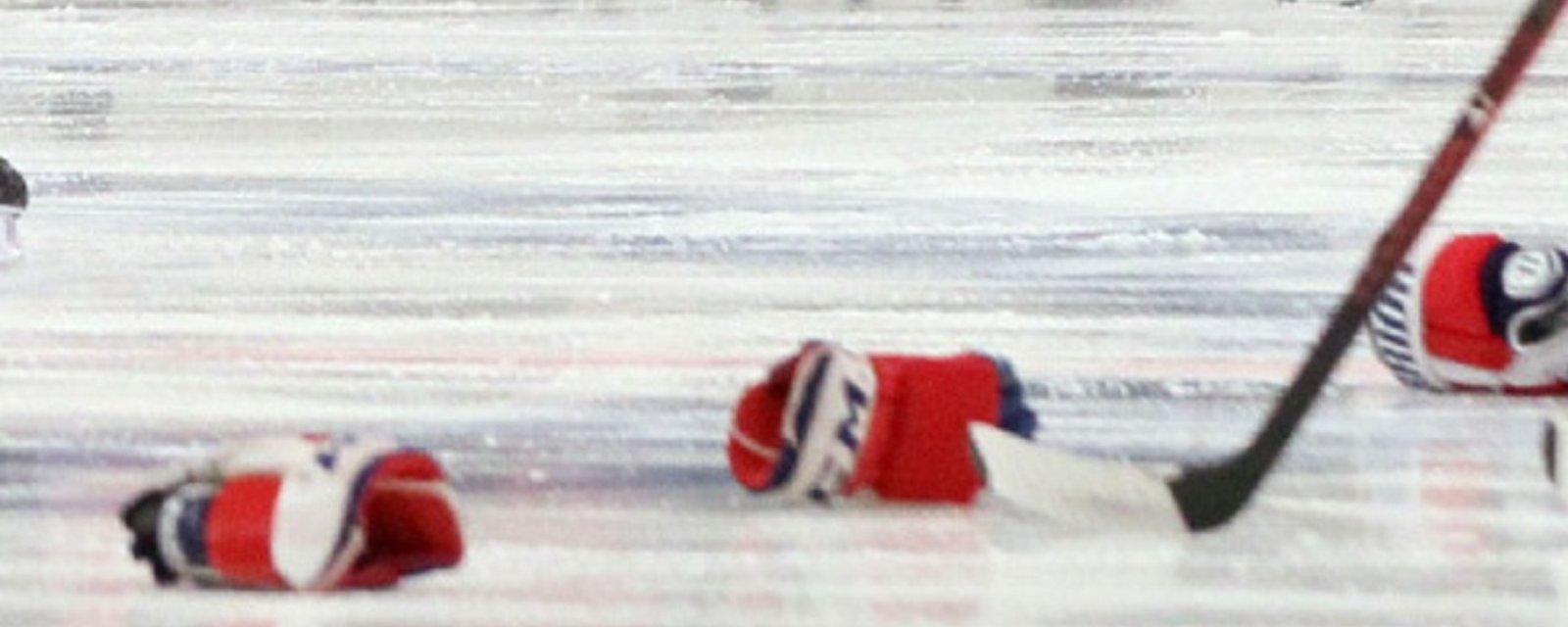 Le geste le plus salaud de l'année au hockey!