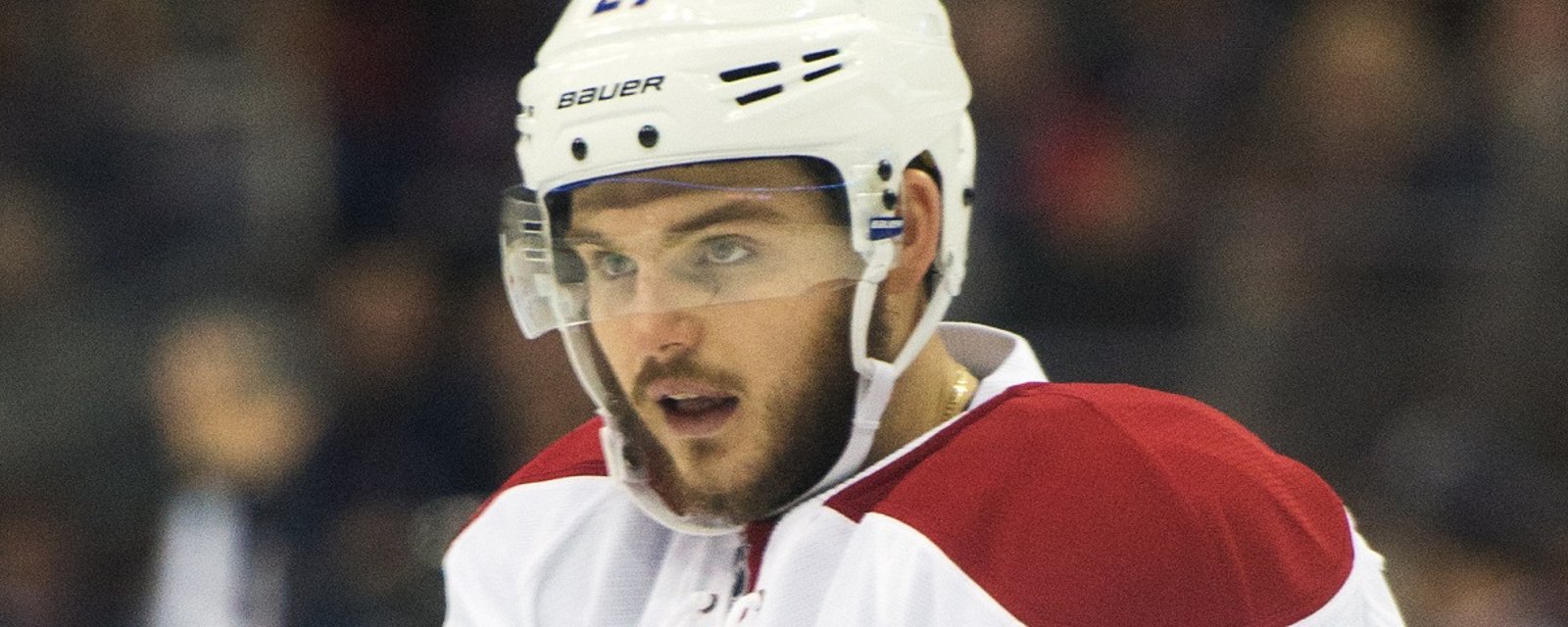 Galchenyuk publie une photo d'une partisane avec son cadeau!