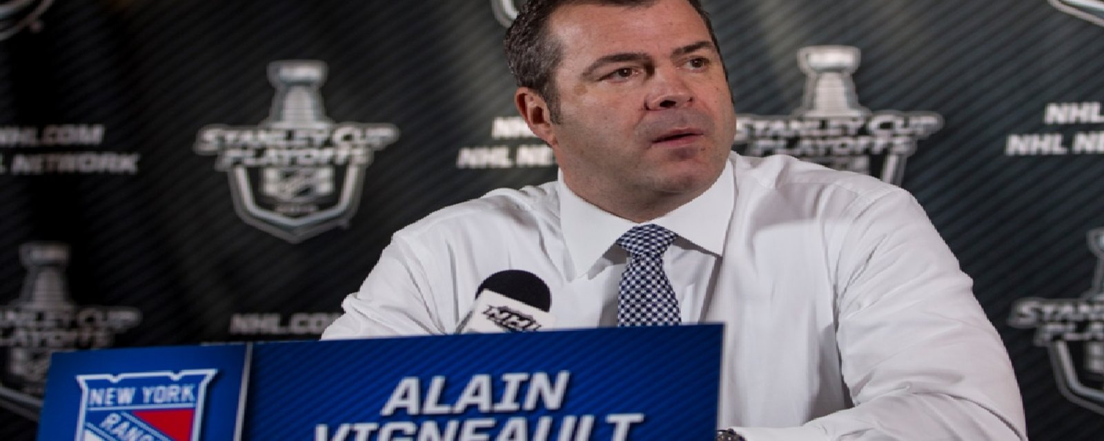 Alain Vigneault dévoile la raison derrière ses faux trios!