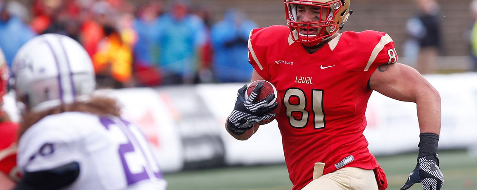 Un Québécois décroche un contrat dans la NFL! 