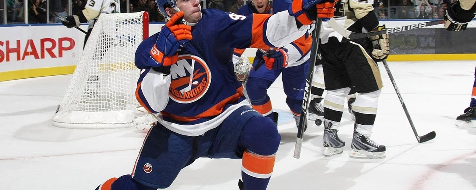 Un adversaire de moins pour le Canadien dans le derby John Tavares!