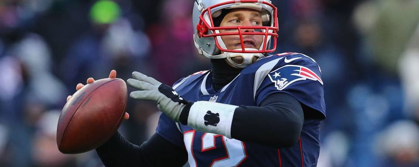 La fameuse blessure à la main de Tom Brady enfin dévoilée!