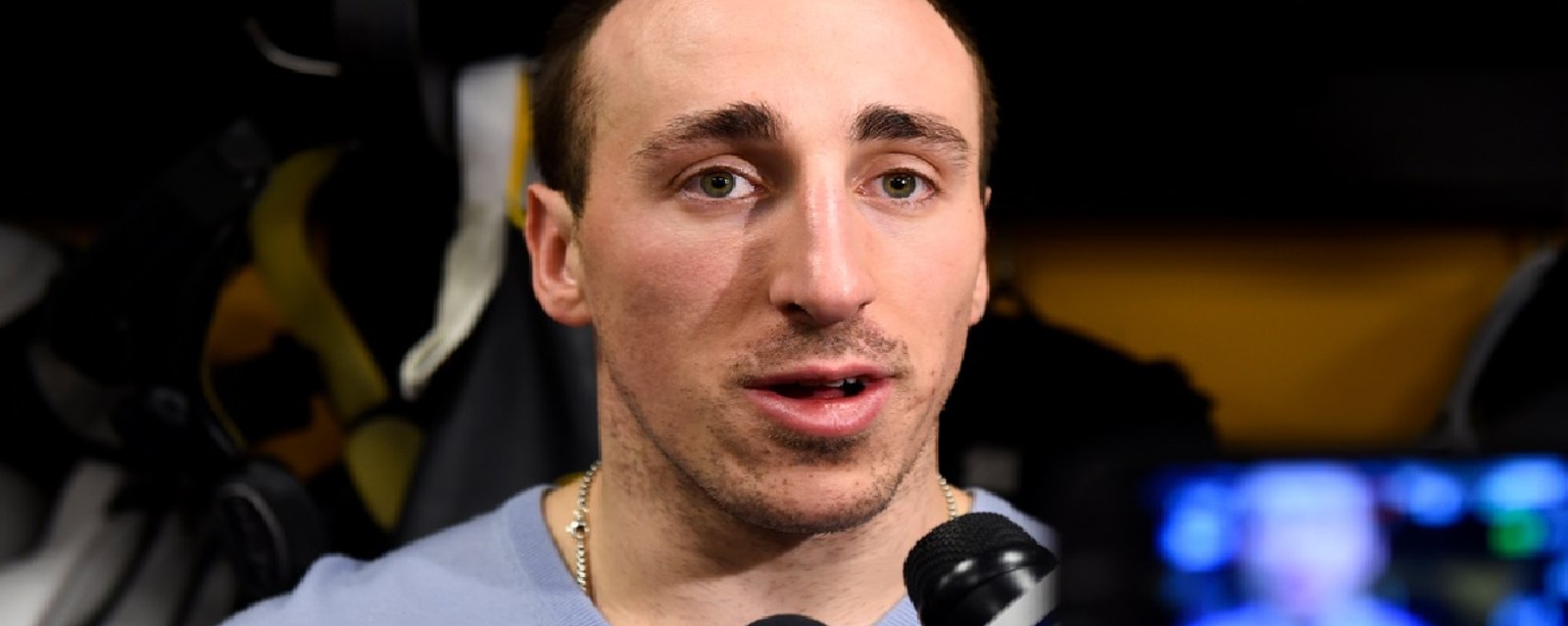 Brad Marchand répond de ses gestes devant les médias!