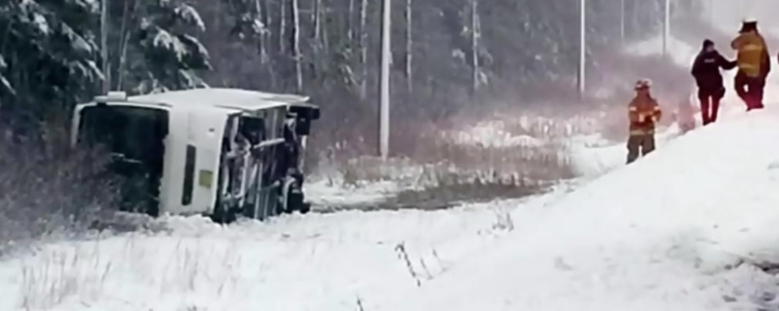 Accident majeur impliquant un autobus qui transportait une équipe de hockey