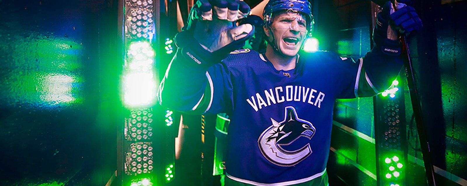 Antoine Roussel déteste que l'aréna des Canucks soit rempli de chandails du CH