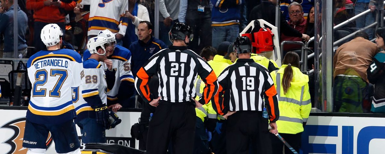 Jay Bouwmeester a dû être réanimé après s’être effondré au banc des Blues