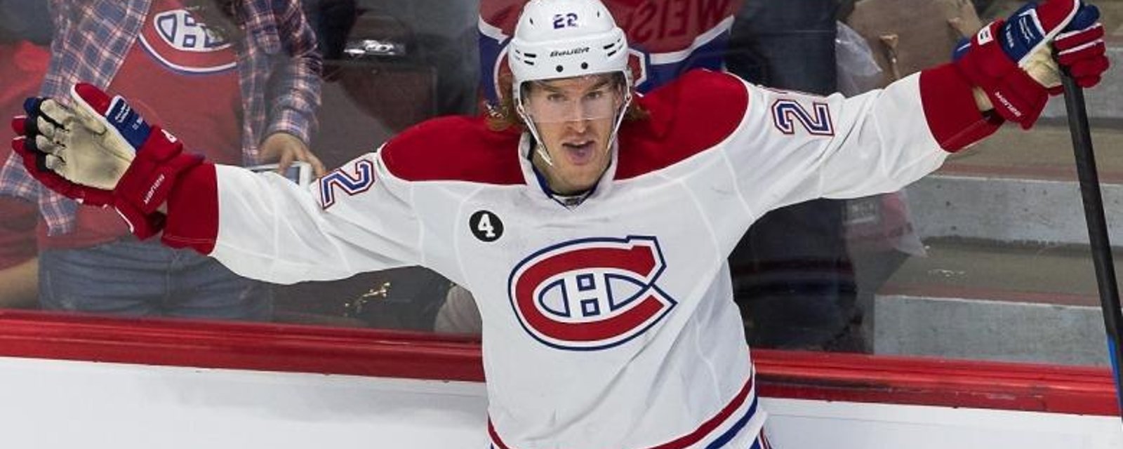 Dale Weise qui commet une petite gaffe, très drôle!