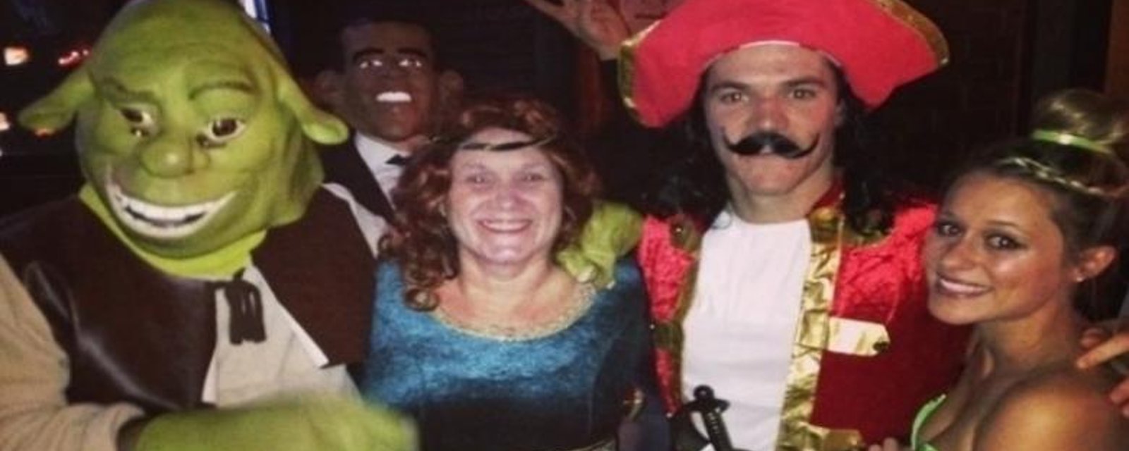 Photos:  Les Blackhawks de Chicago célèbrent l'Halloween 