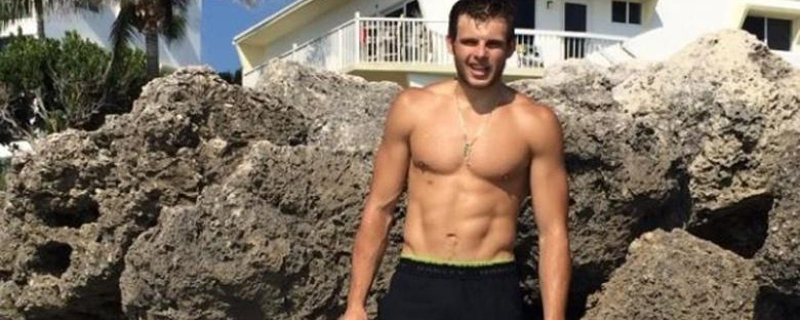 VIDÉO: Alex Galchenyuk, sa shape de plage, et le Ice Bucket Challenge! -  HabsolumentFan