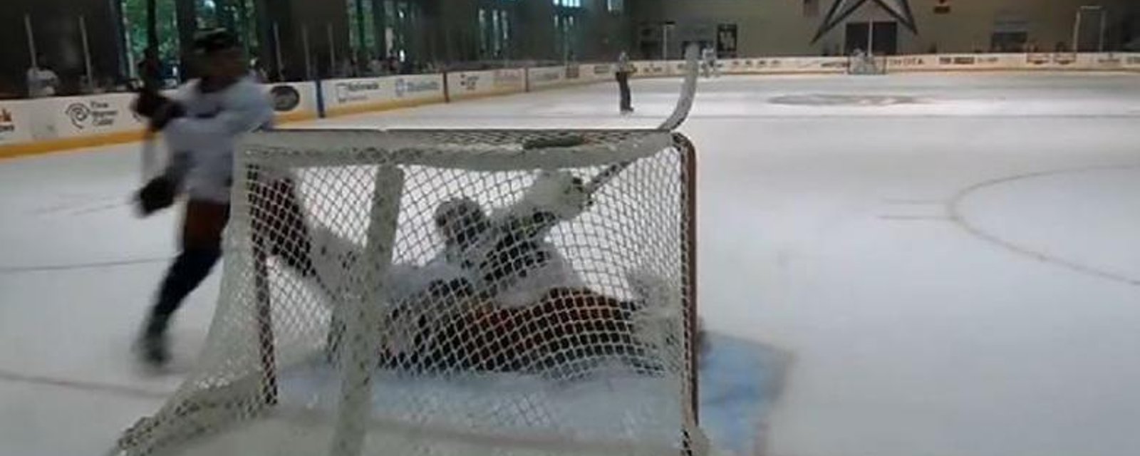 VIDÉO: Un gardien s'illustre face à Sonny Milano au camp des Blue Jackets!