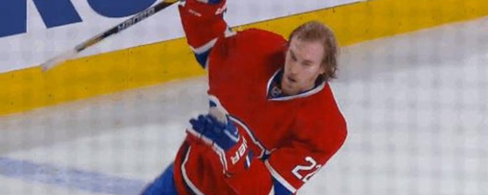 VIDÉO: Dale Weise à l'écart du jeu suite au geste de John Moore