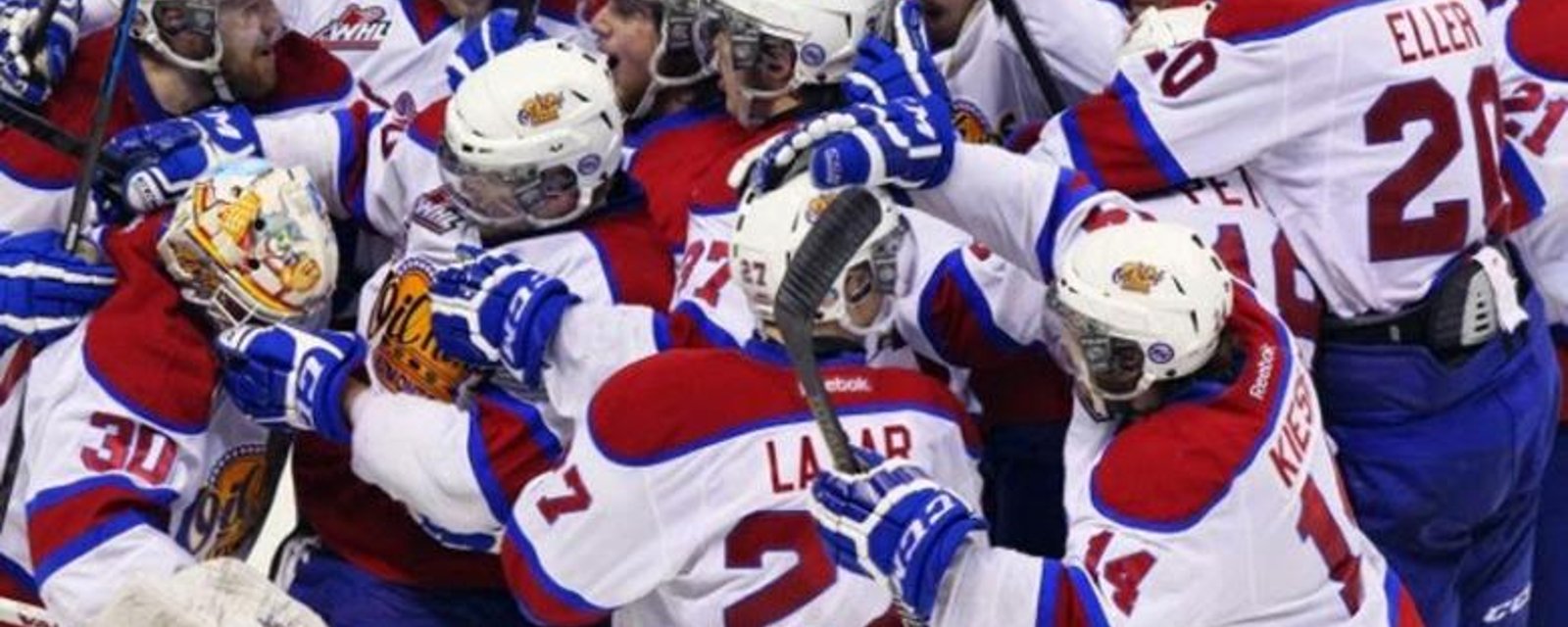 VIDÉO: Les Oil Kings célèbrent leur victoire de la Coupe Memorial!