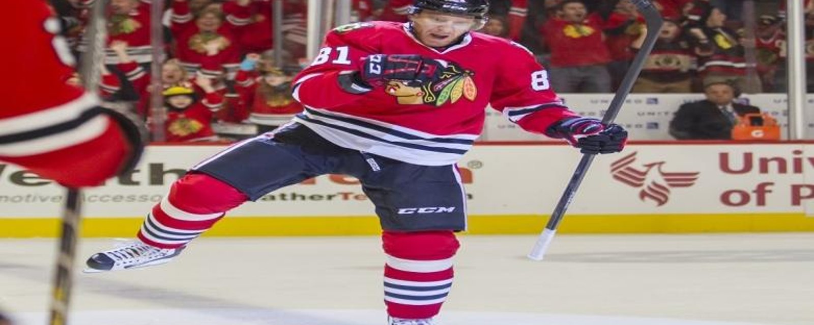 Marian Hossa blasts it home in OT