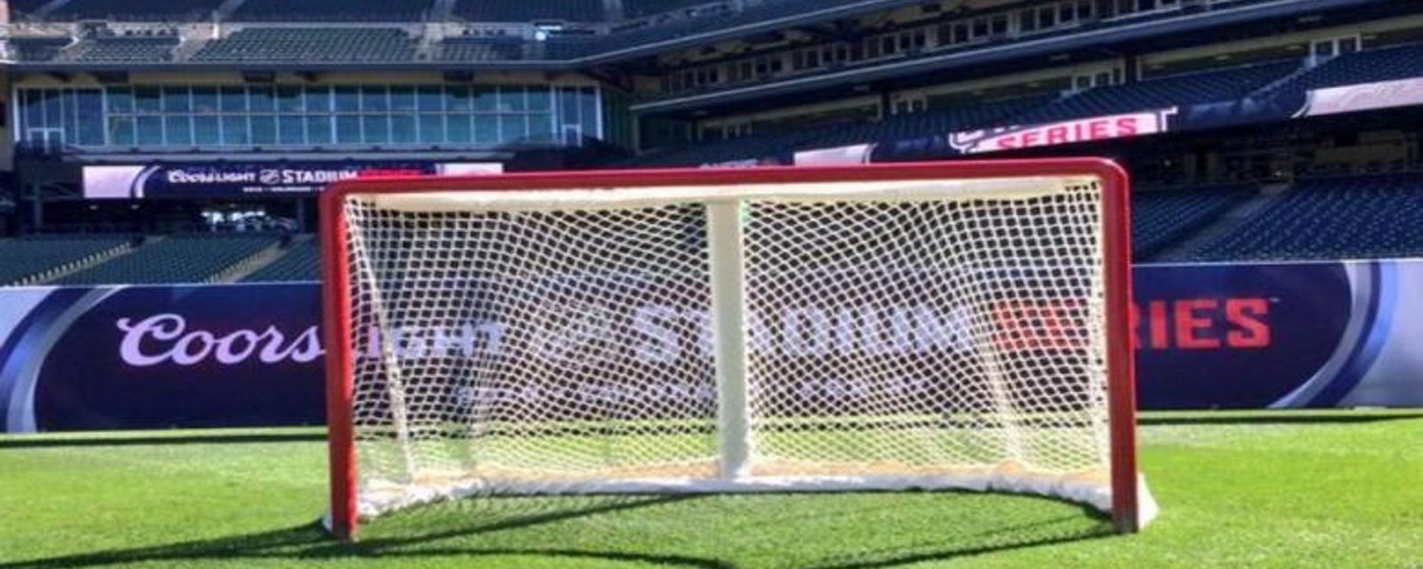 The Colorado Avalanche reveals Stadium Series jersey.