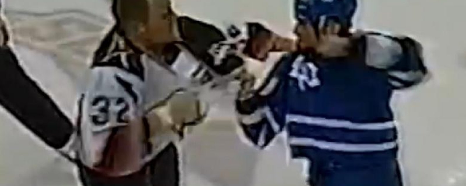 Incredible fight called by one of the best voices in hockey! (VIDEO)