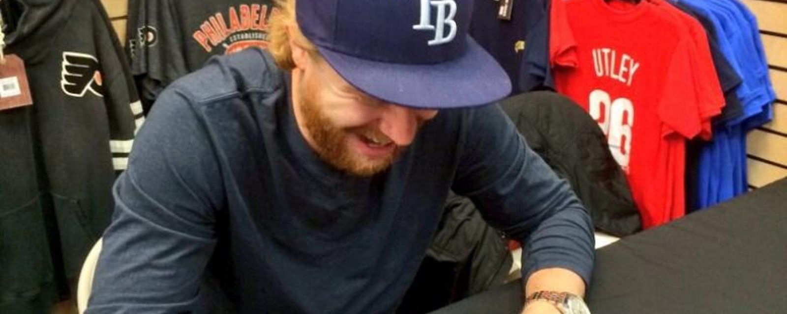 Wolverine loves Jakub Voracek (PHOTOS)