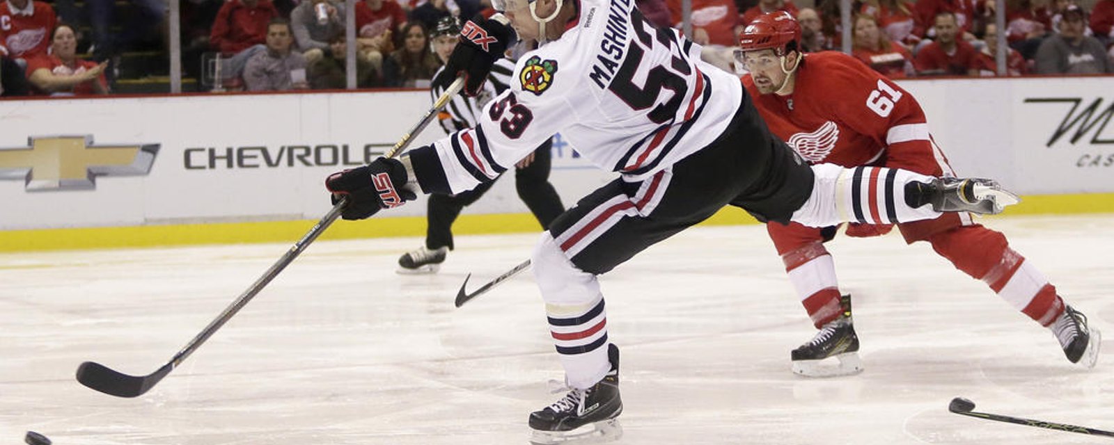 Chicago Blackhawks unable to hold unto puck against Detroit Red Wings