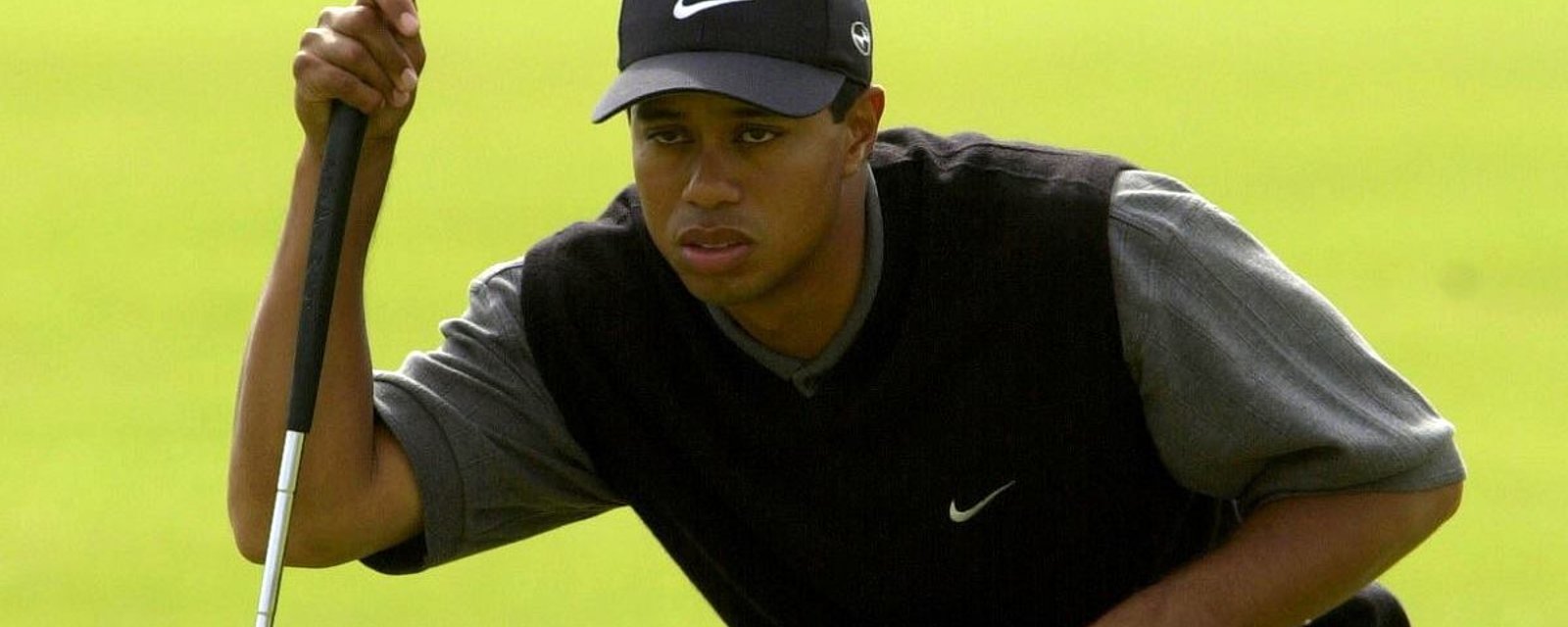 Tiger Woods's new girlfriend is smoking hot! 